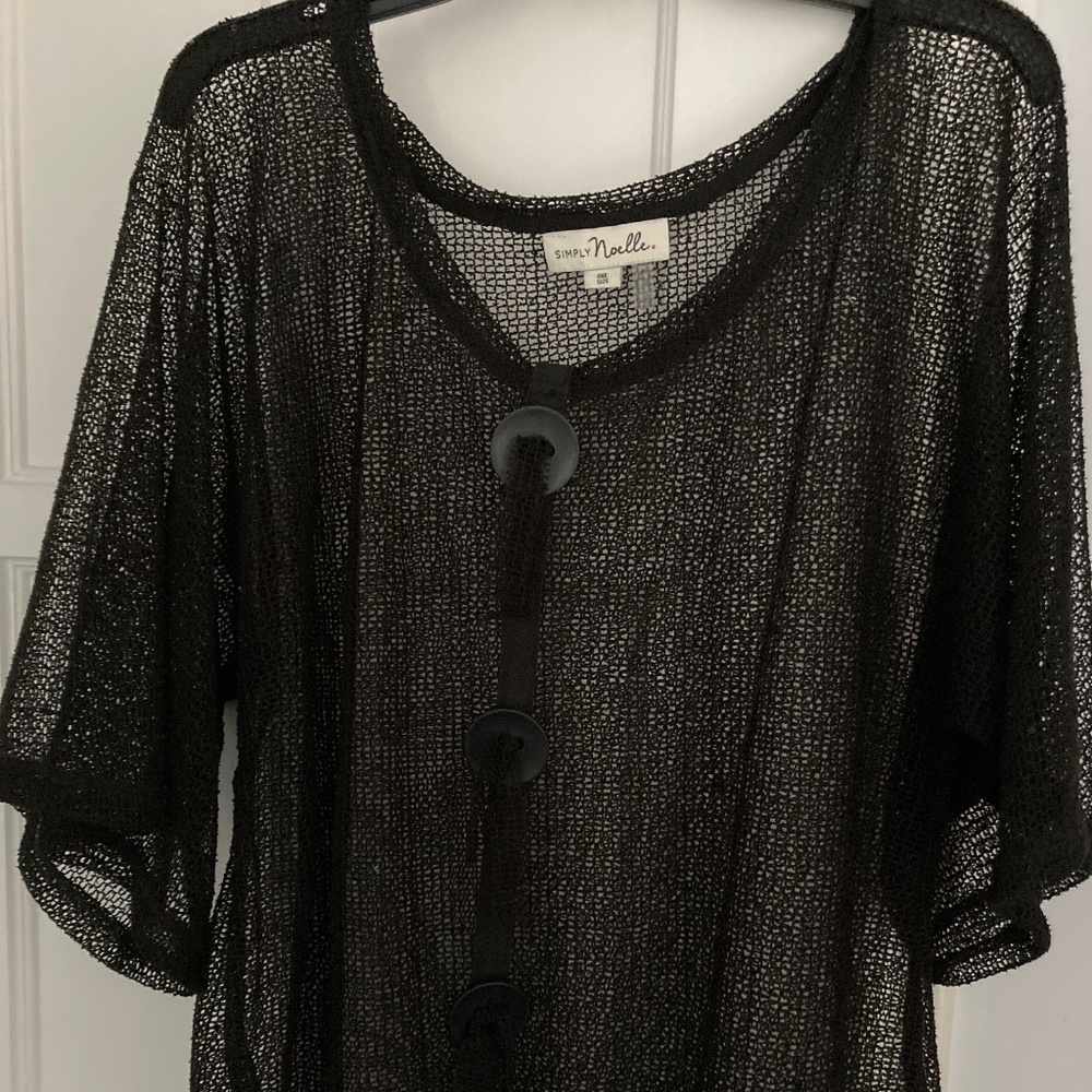 mesh popover with a few scattered tiny black sequins